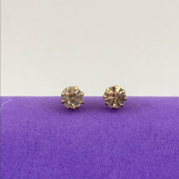 💛 Vintage Gold Plated Crystal Stud Earrings - Picture 1 of 5